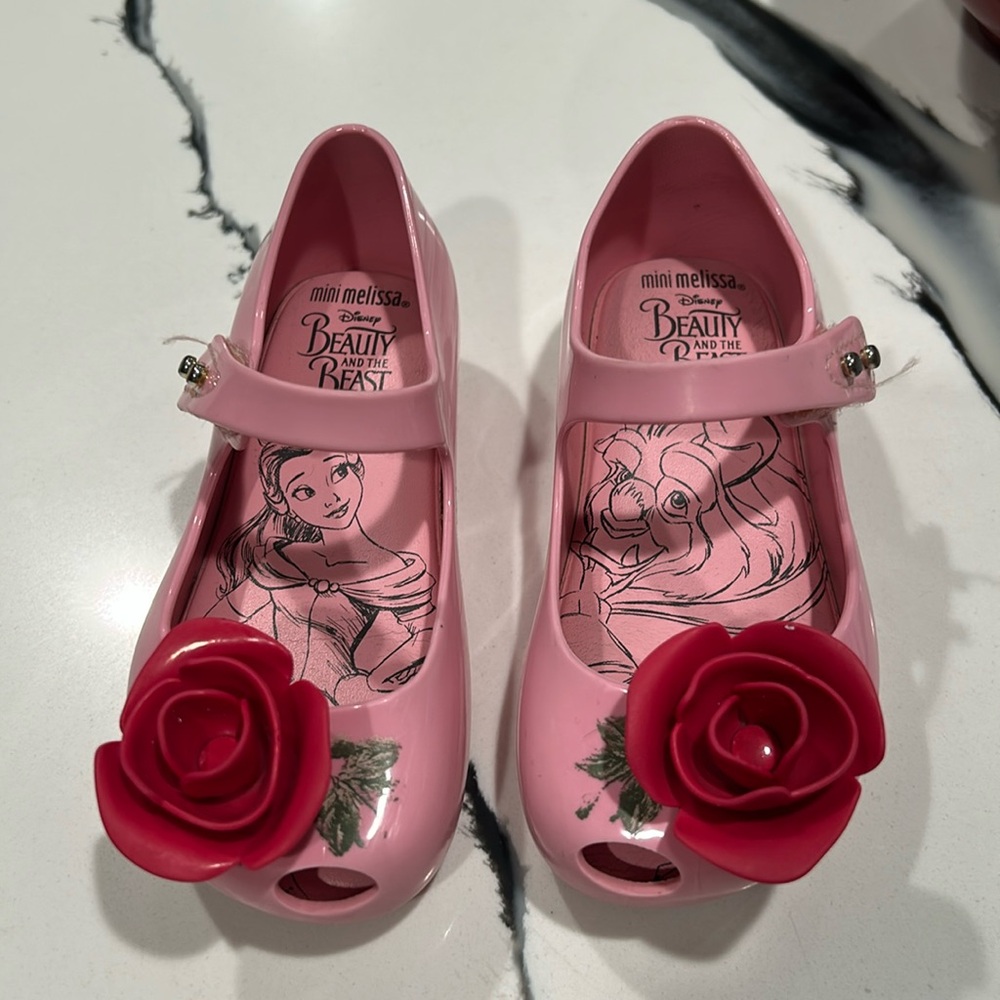Mini Melissa size 7